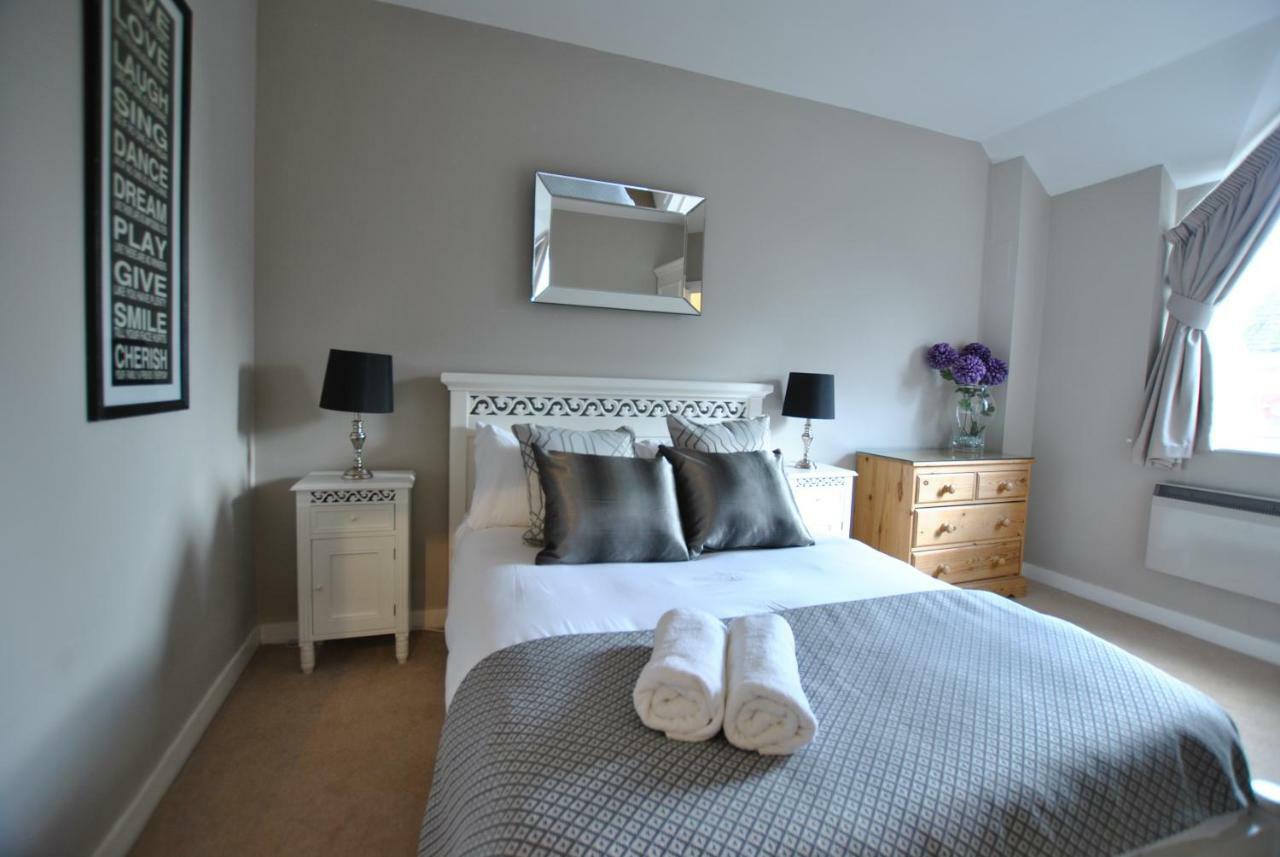 The Courtyard 2 Bedroom Apartments In Central Windsor With Parking Windsor