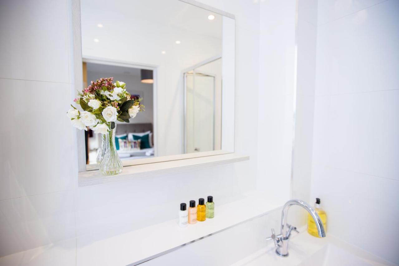 Urban Living's ~ King Edward Luxury In The Heart Of Apartment