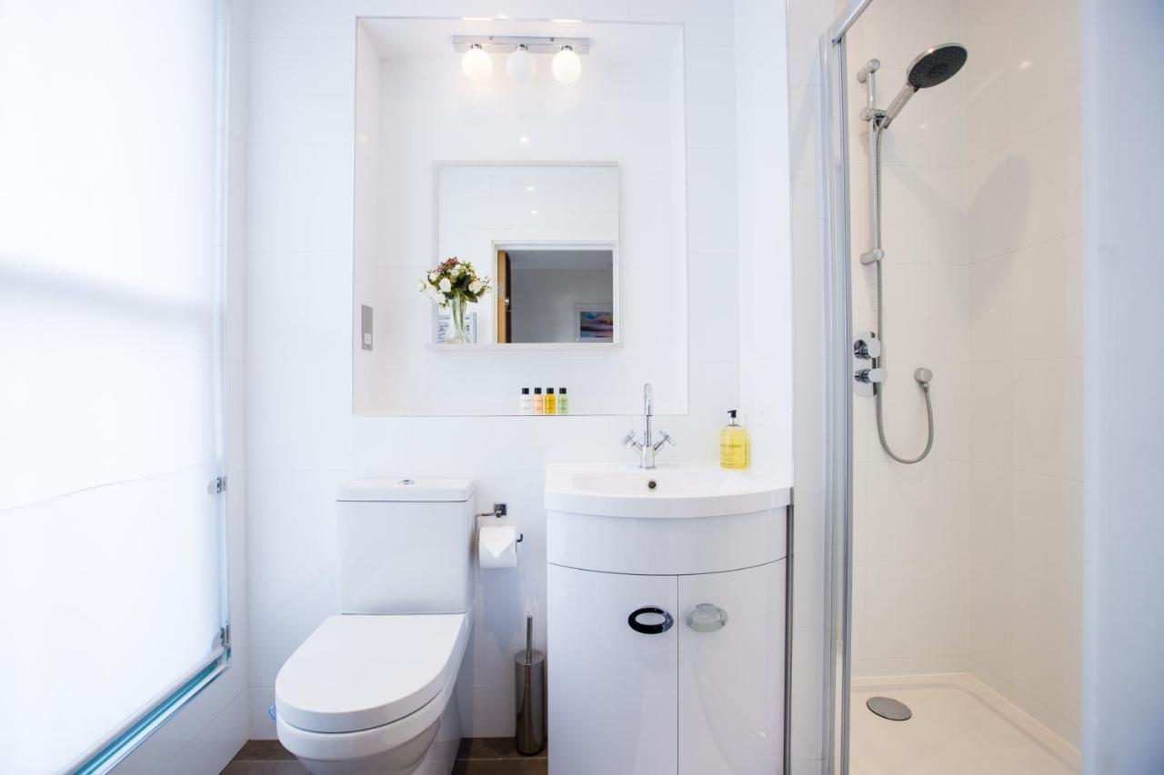 Urban Living's ~ King Edward Luxury In The Heart Of Apartment *