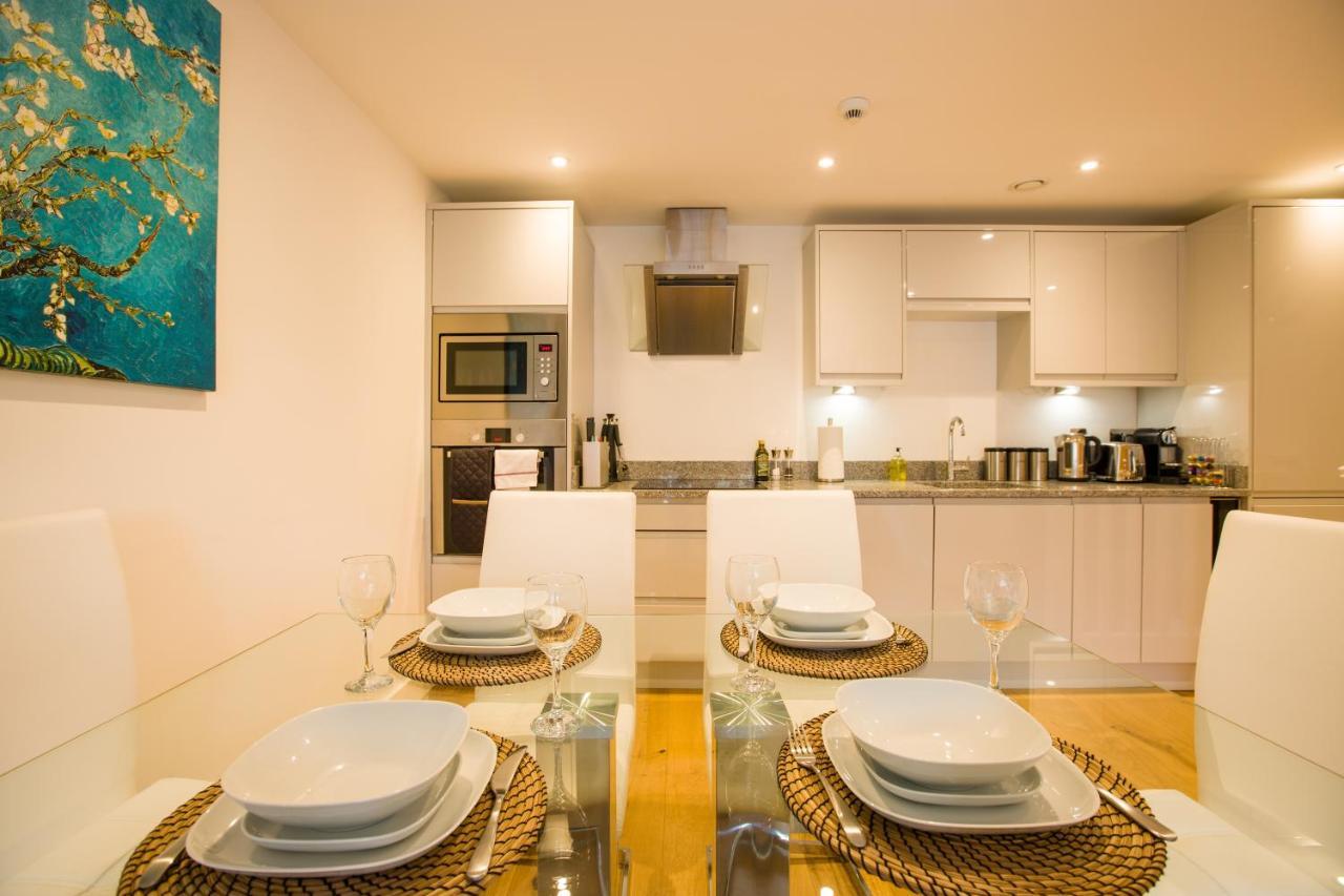 Apartment Urban Living's ~ King Edward Luxury In The Heart Of Windsor