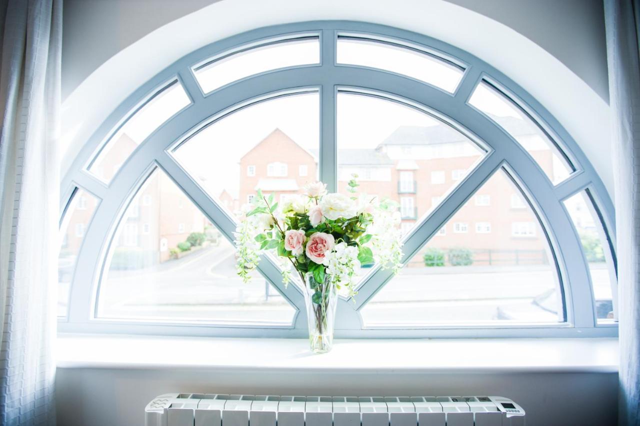 Urban Living's ~ King Edward Luxury In The Heart Of * Windsor