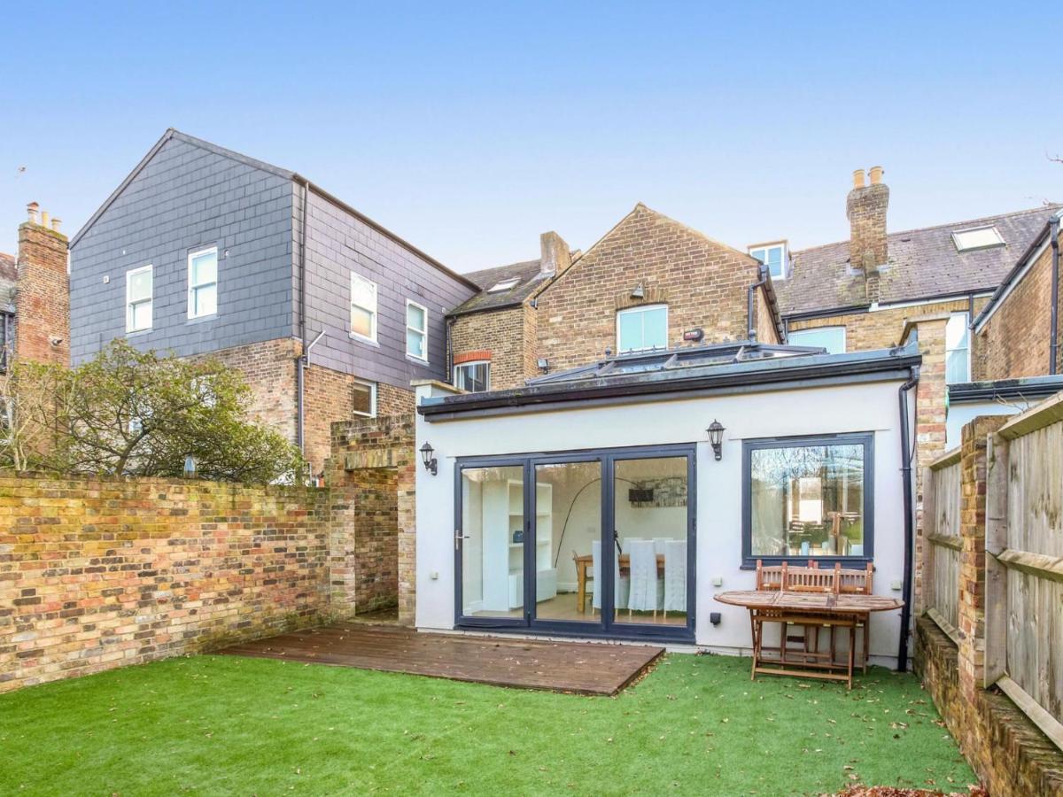Holiday home Grand Victorian House, Parking & River Walks Windsor