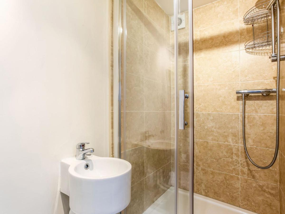 Grand Victorian House, Parking & River Walks Holiday home