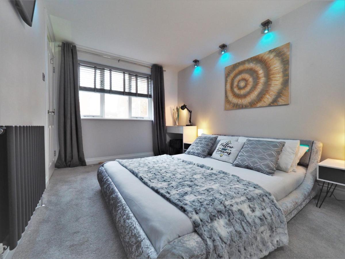 Beautifully Boutique 4 Sleeper Eton High Street *