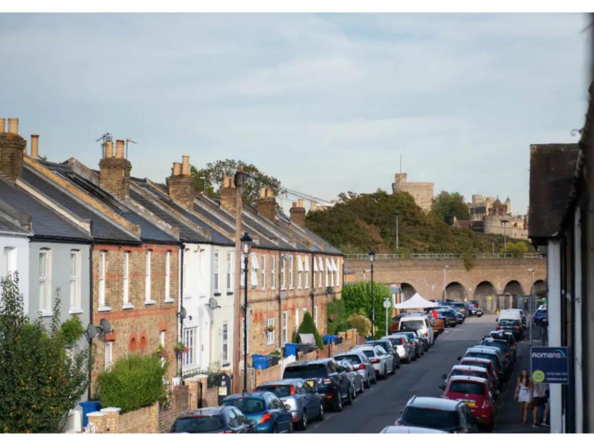 Charming Victorian House, Sleeps 4, Castle River * Windsor