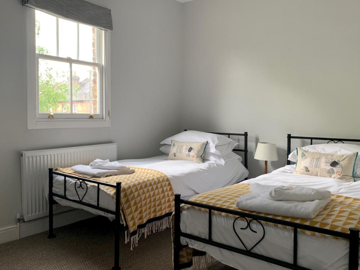 Charming Victorian House, Sleeps 4, Castle River Holiday home *