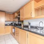 Perfect Spot In Central Windsor & Free Parking!