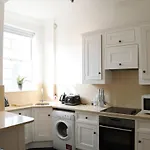 Letting Serviced Apartments - Guards View, Windsor