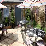 Gilbey\'S Bar, Restaurant & Townhouse