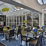Holiday Inn Express Windsor By Ihg