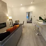 Windsor Charming One Bedroom Flat