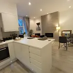Windsor Charming One Bedroom Flat