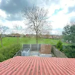 Three Bedrooms House In Windsor
