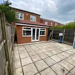 Three Bedrooms House In Windsor