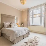 Charming 1 Bedroom Retreat In Central Windsor
