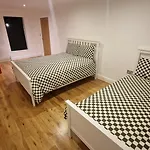 Comfort Sleep - Rooms With Shared Facilities
