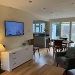 3 Bedroom House With Parking And Garden