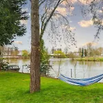 Wellness Escape By River, Sauna, Heated Pool, Hot Tub