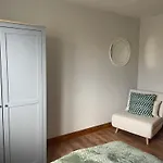 2 Bedroom House In Central Windsor - The Town