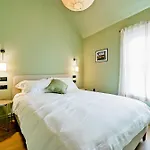 Leworth Apartments, Windsor