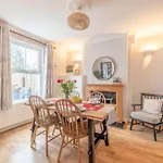 2Br Character Home Minutes From Windsor, Private Garden