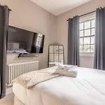 Your Perfect 1-Bed Escape In Windsor