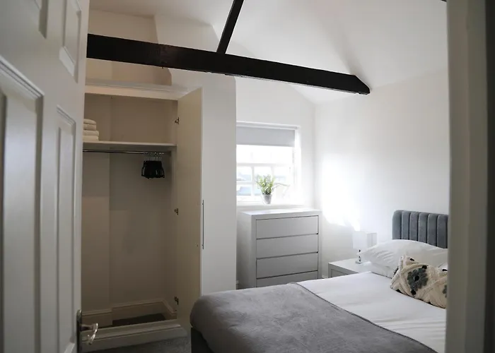 Letting Serviced Apartments - Guards View, Windsor