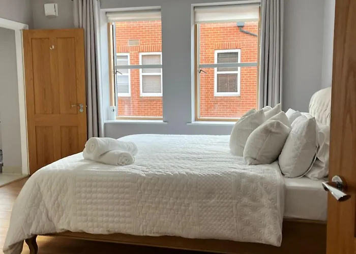 Royal Windsor Super King Ensuite - Free Parking