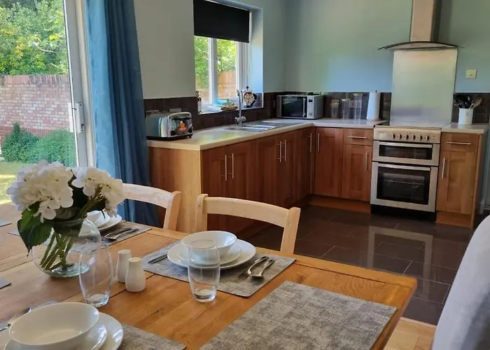 Windsor Property Near Legoland With Free Parking