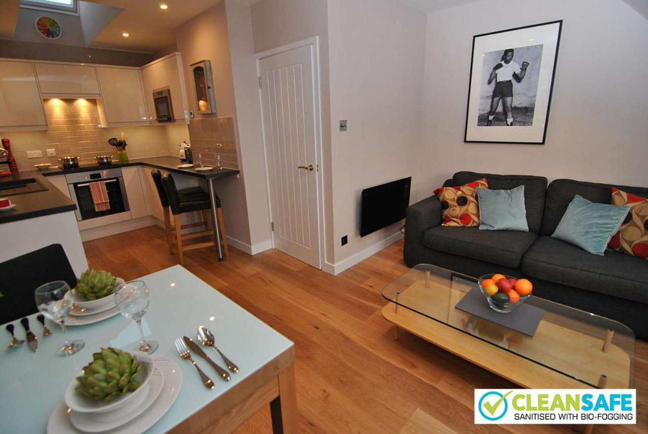 Alexandra Court One Bedroom Central Windsor Flats With Parking Windsor