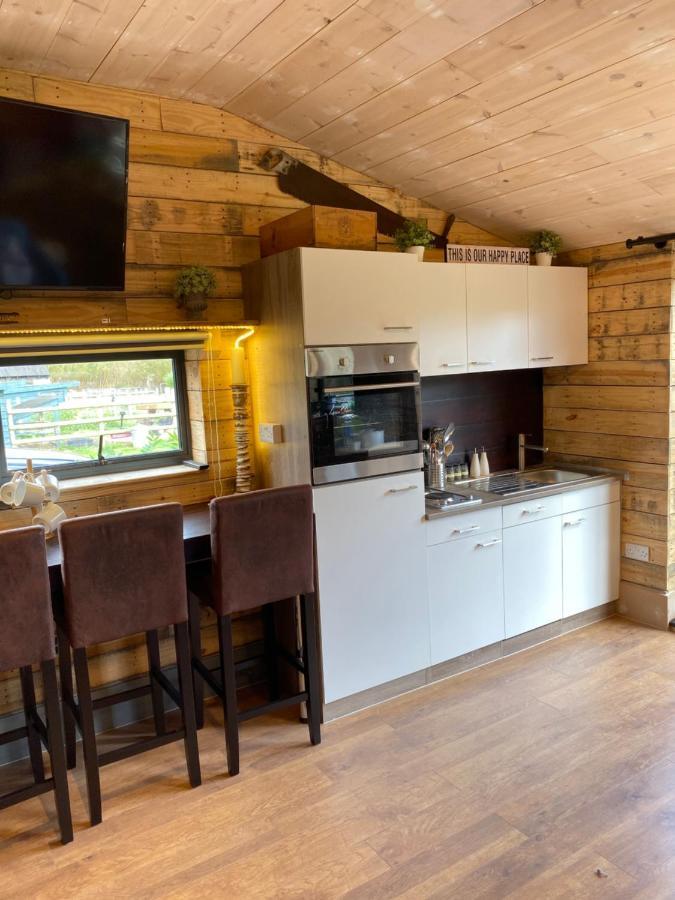 Willow Court Farm Studio East & Petting Farm, 8 Mins To Legoland & Windsor, 15 Mins To Lapland Uk * Windsor
