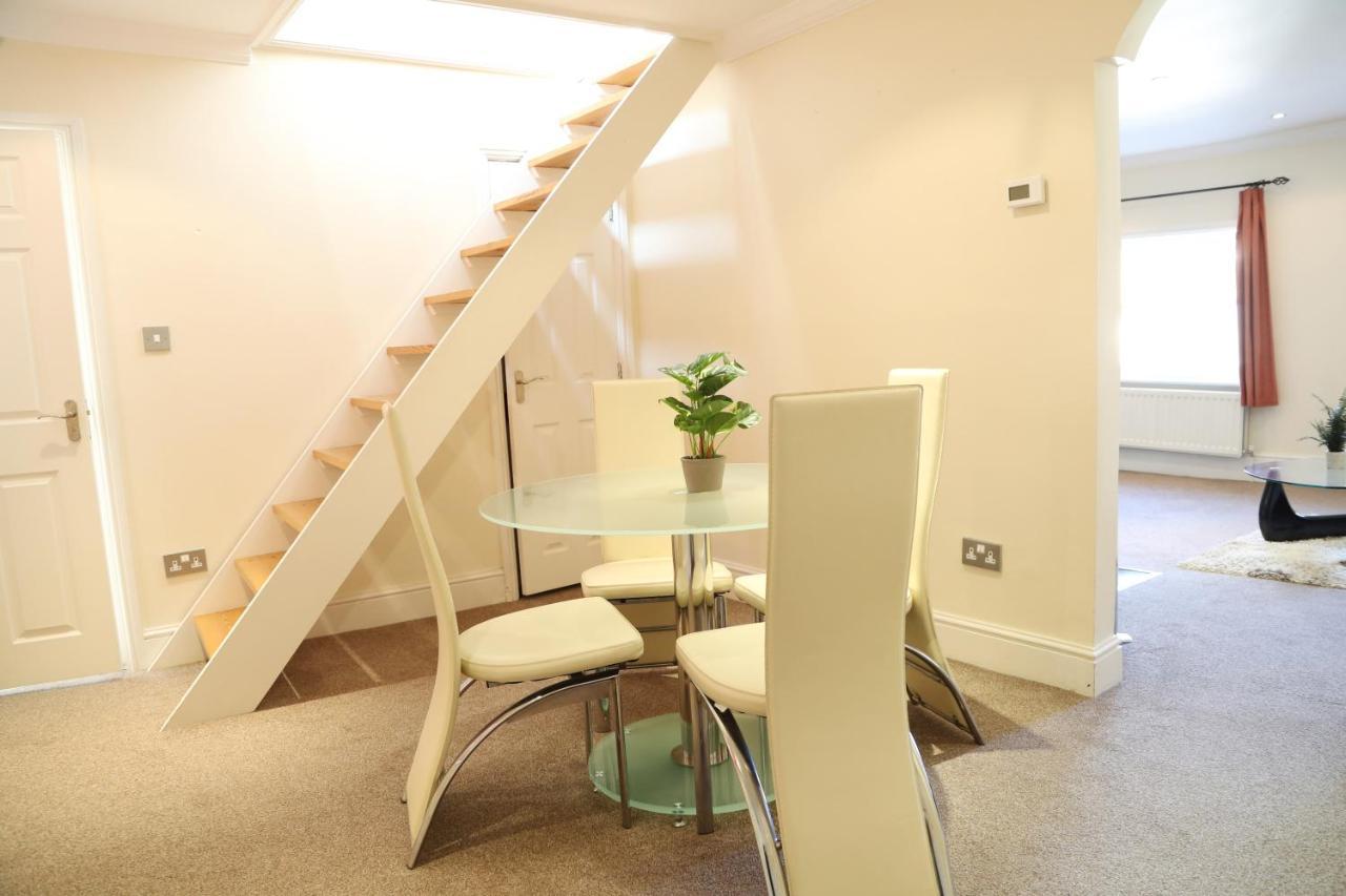 Letting Serviced - Guards View, Windsor