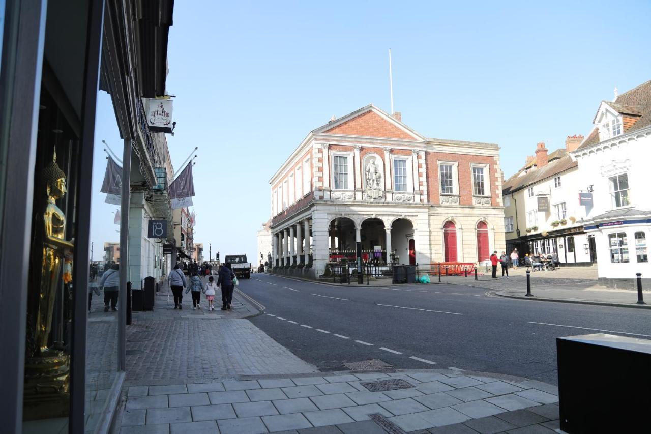 Apartment Letting Serviced - Guards View, Windsor