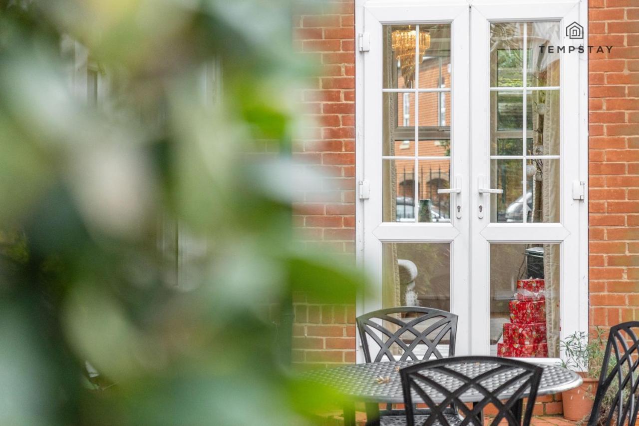 Casa de férias Luxury - Windsor, Gated Parking *