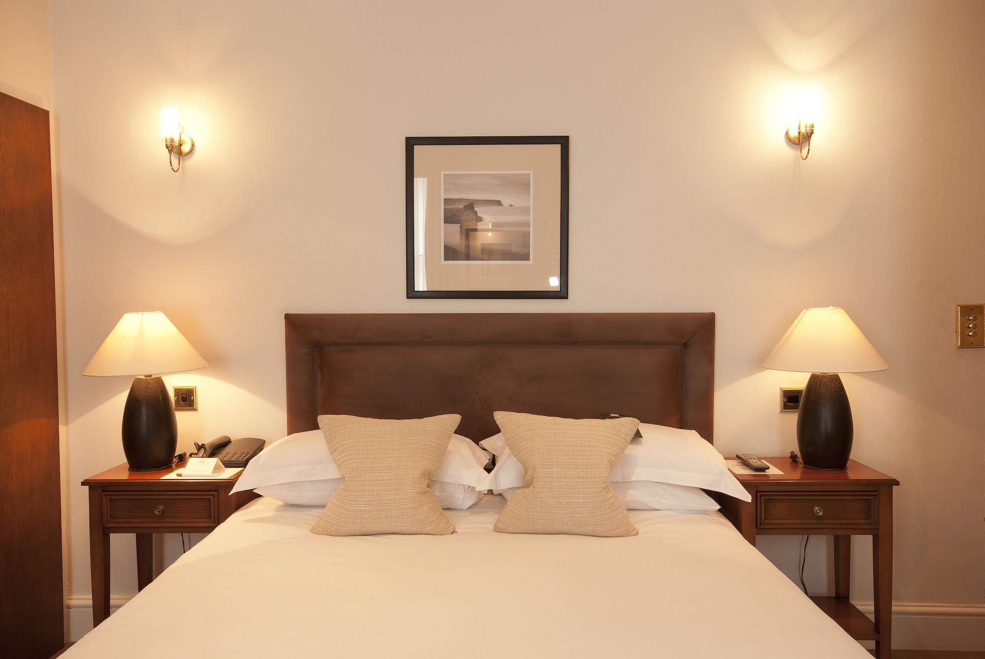 Sir Christopher Wren Hotel 4*