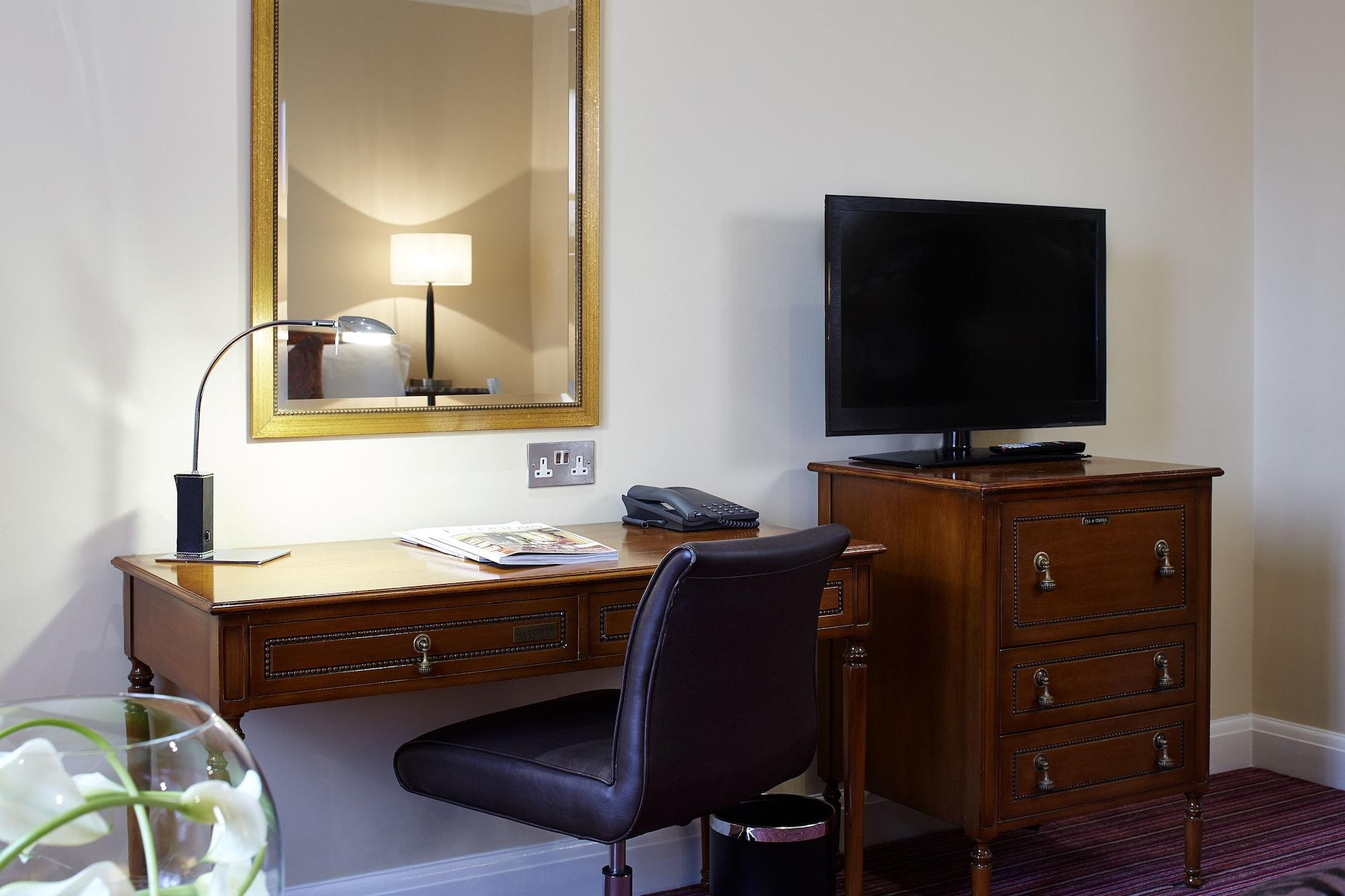 Sir Christopher Wren Hotel