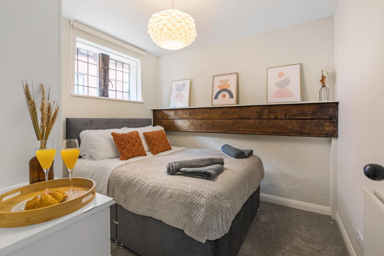 Apartment Characteristic 4 Bed In The Heart Of Windsor