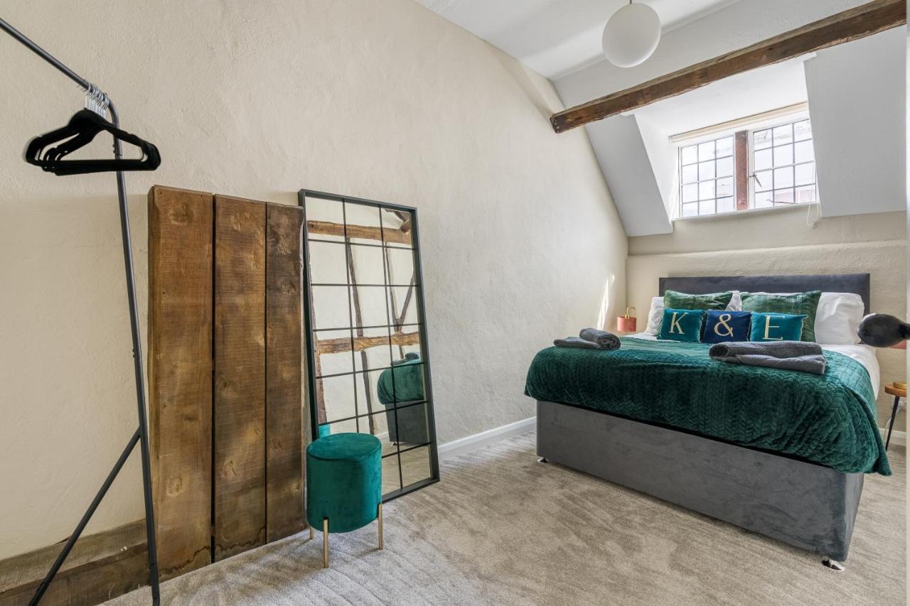 Characteristic 4 Bed In The Heart Of *