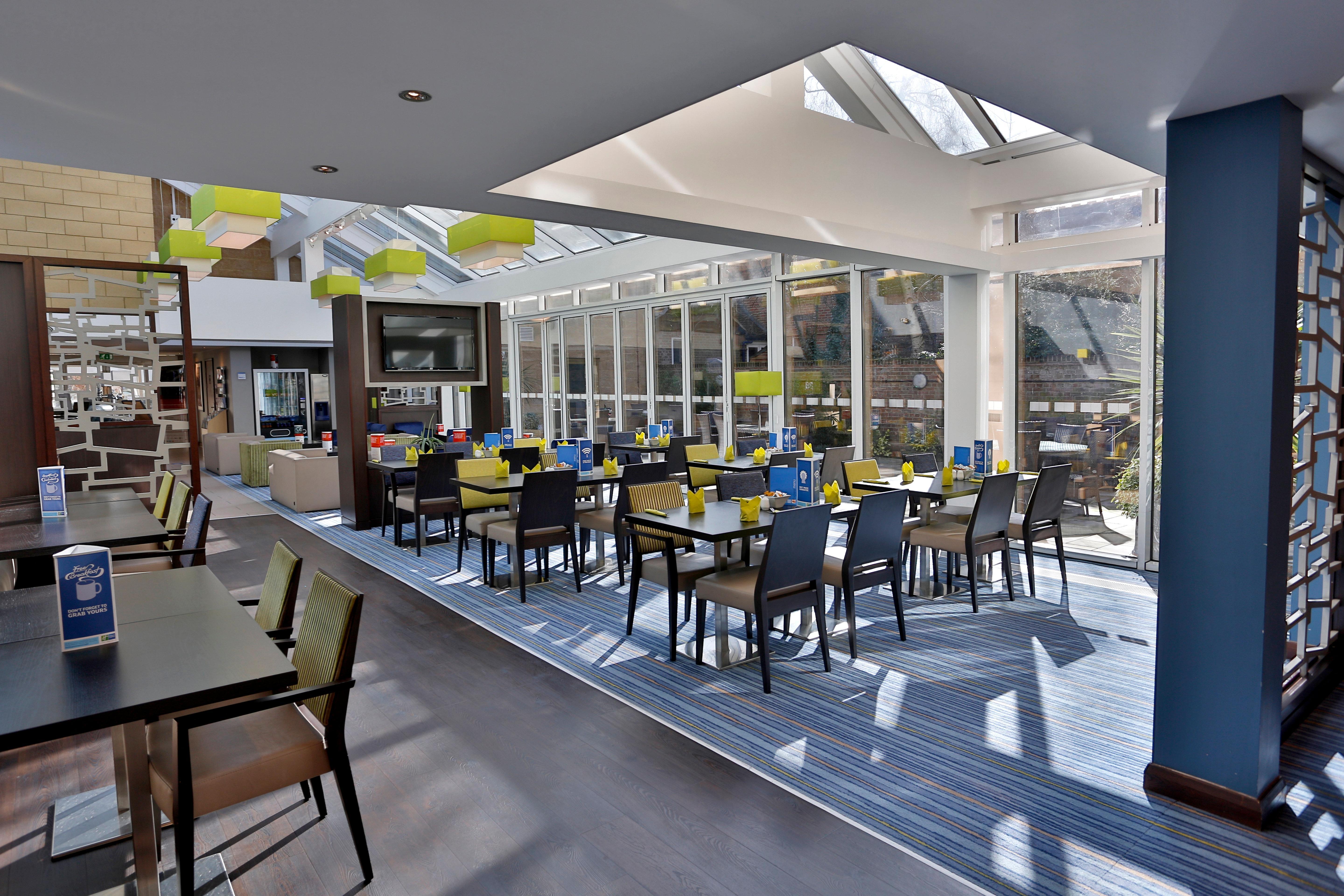 Hotel Express By Ihg Windsor