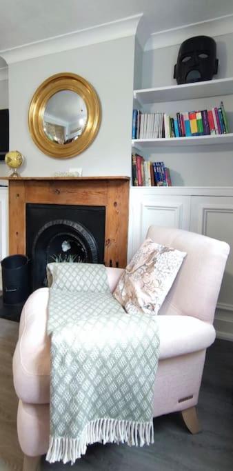 Cottage: Cosy, Charming, Full Of Character