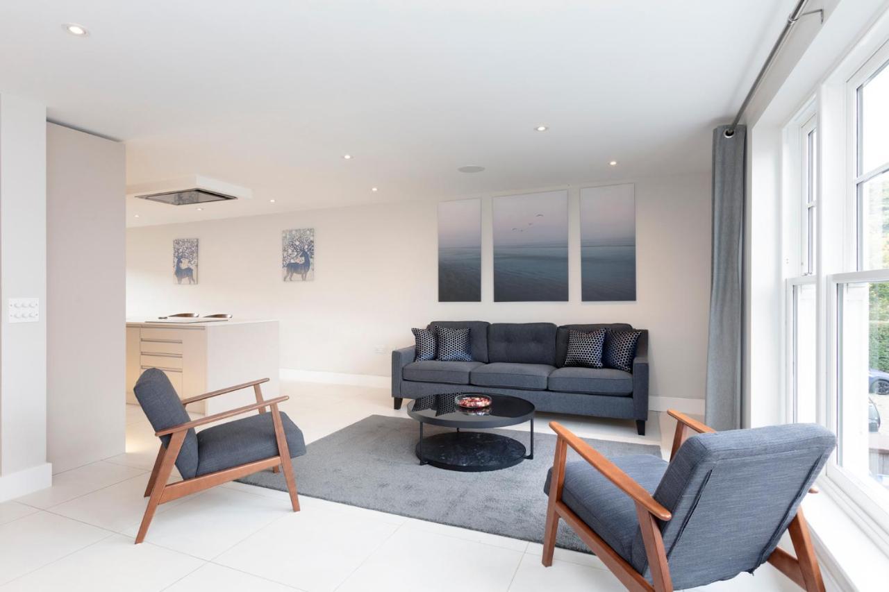 Fabulous Town House With Parking Holiday home *