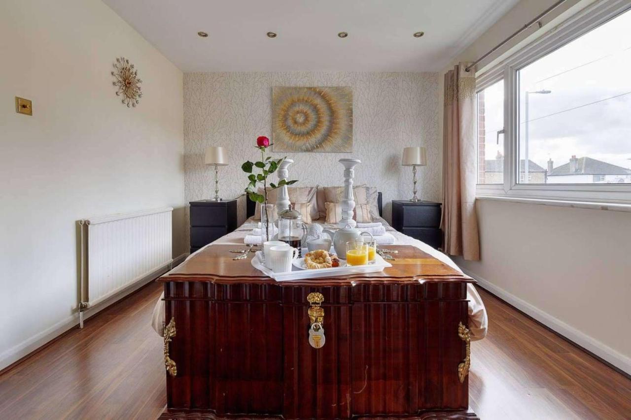 Holiday home Cosy 3 Bed Home, Families And Contractors, Direct For Rates Windsor
