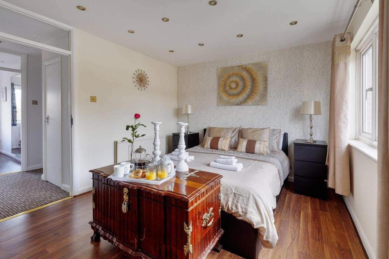Holiday home Cosy 3 Bed Home, Families And Contractors, Direct For Rates Windsor