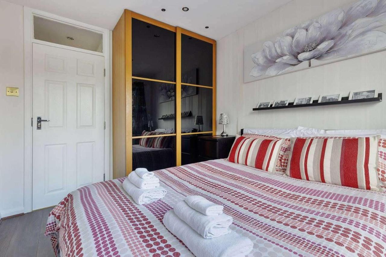Cosy 3 Bed Home, Families And Contractors, Direct For Rates * Windsor