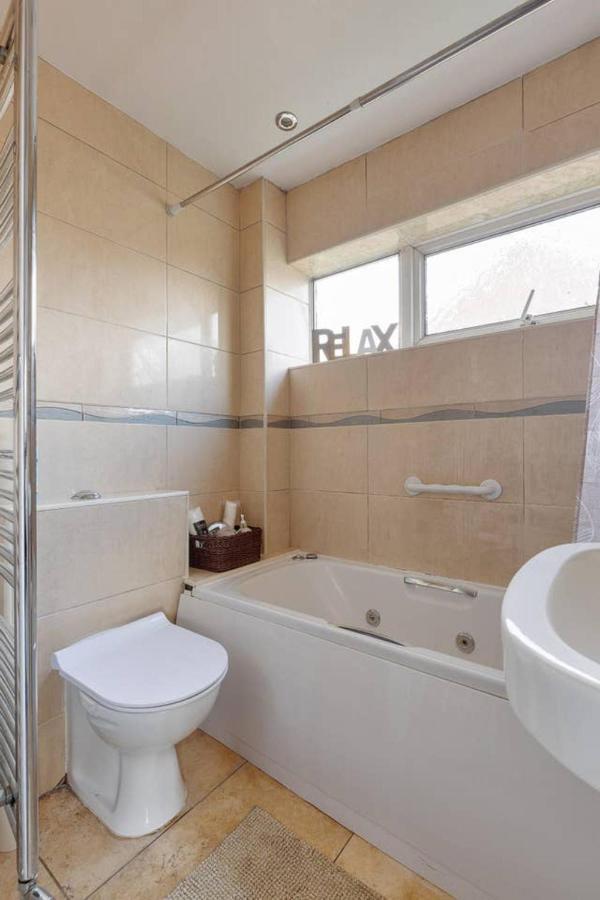 Cosy 3 Bed Home, Families And Contractors, Direct For Rates Holiday home