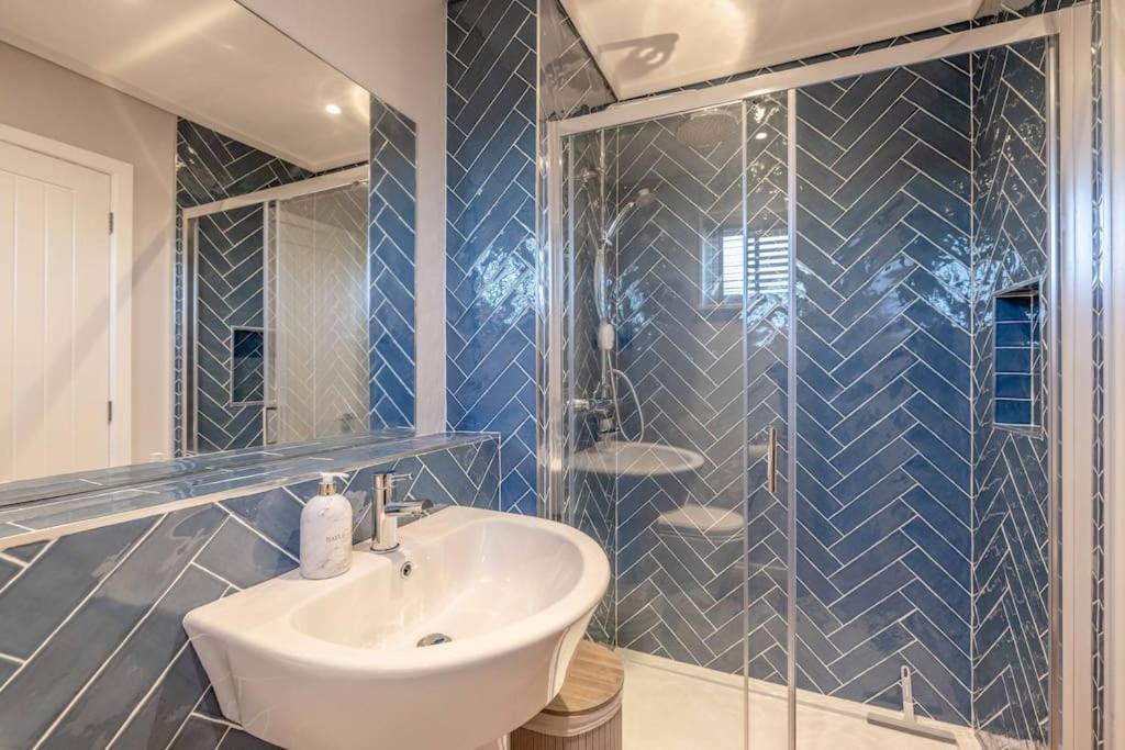 Waterfront Racecourse Marina Holiday home