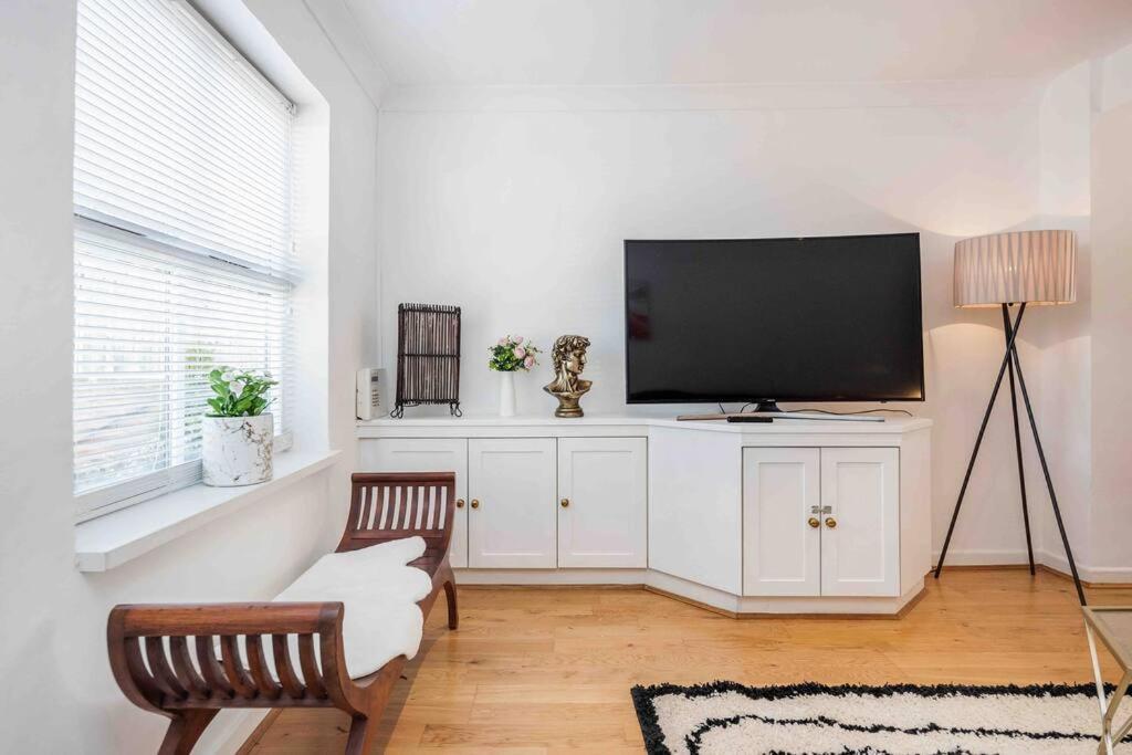 Stunning Victorian 3 Bed House