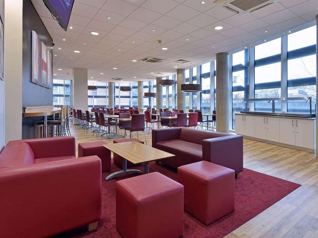 Travelodge Hotel 3*