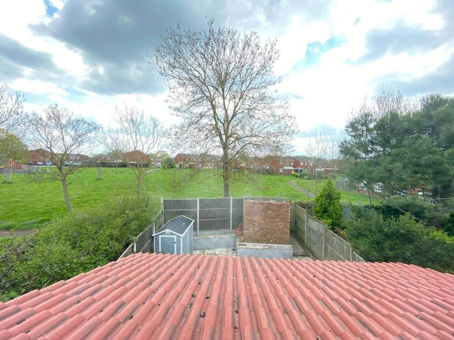 Three Bedrooms House In Apartamento