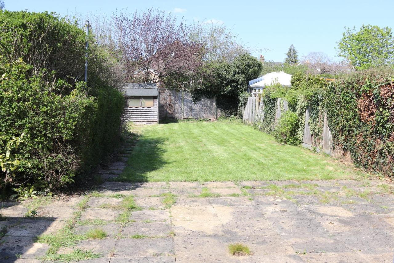 Large House For Relocating Families Contractors By Empire Lettings & Management Short Lets & Serviced With High Speed Wifi & Smart Tv With Netflix Holiday home *